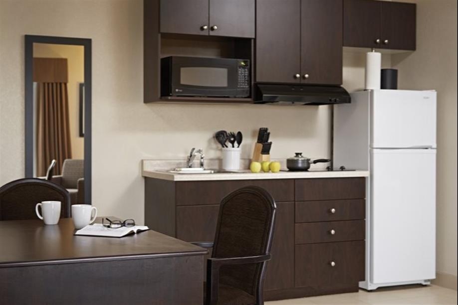 Suburban Extended Stay Hotel - Kitchenette