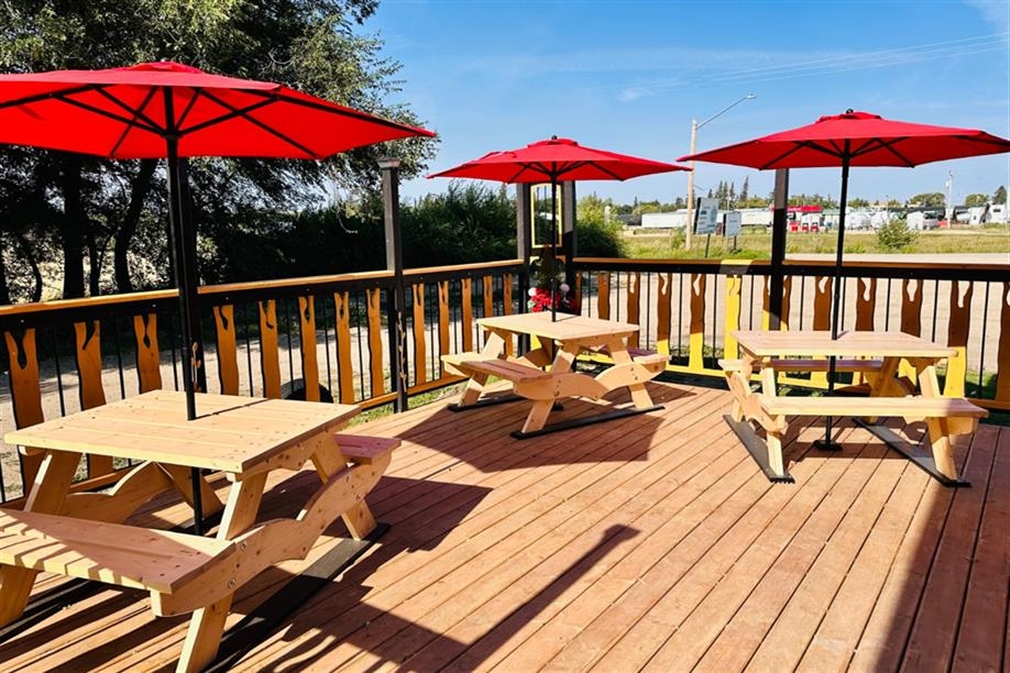 Theodore Motor Hotel