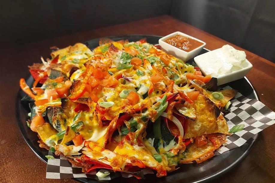 Tommy's Speakeatery - Nachos
