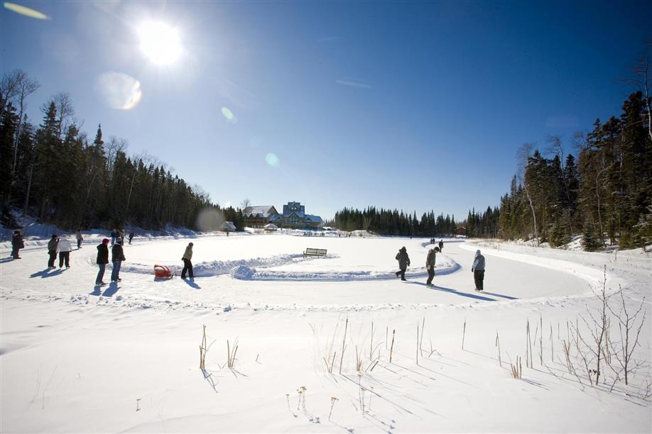 Elk Ridge Resort - Ice Skating Rinks; Photo: Tourism Saskatchewan/Greg Huszar Photography