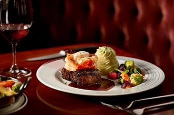 Sheraton Cavalier Saskatoon Hotel | Scarlet Craft Kitchen