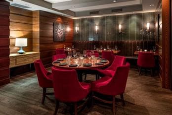 Sheraton Cavalier Saskatoon Hotel | Carver's Steakhouse & Lounge