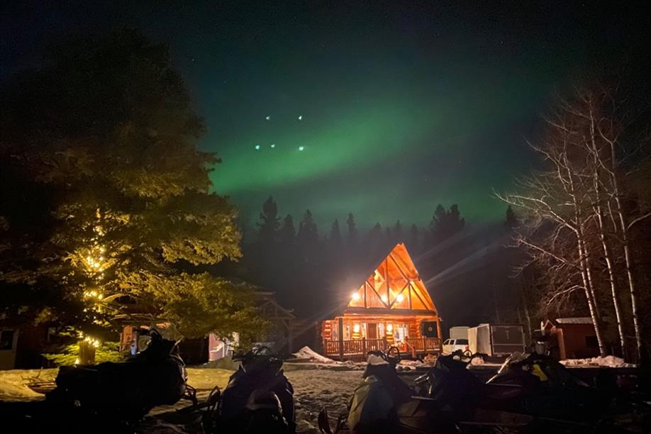 Smoothstone Lake Lodge