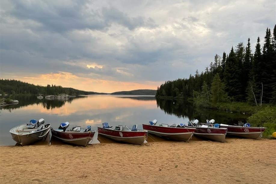 Beaver Lodge Fly-Inn Co Ltd