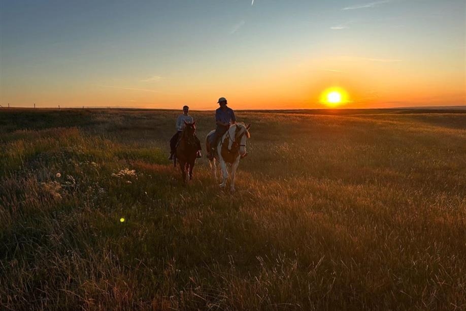 Heritage Outfitting - HI Horse Adventures