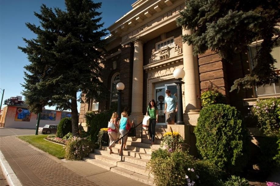 Yvette Moore Gallery