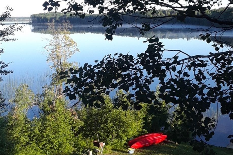 Amyot Inn - View of Amyot Lake