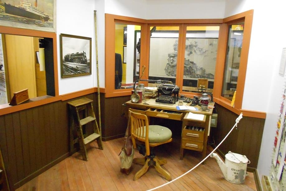Biggar Museum, Gallery and Tourist Information Centre - museum display