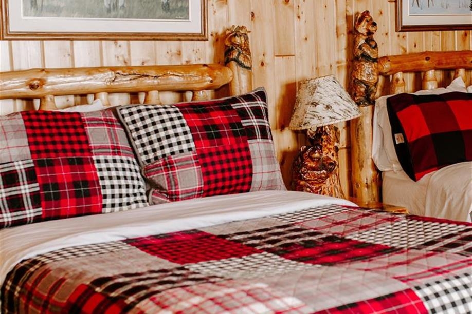 Buck Paradise Outfitters and Cabin Rentals