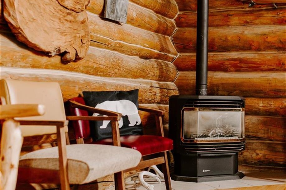 Buck Paradise Outfitters and Cabin Rentals