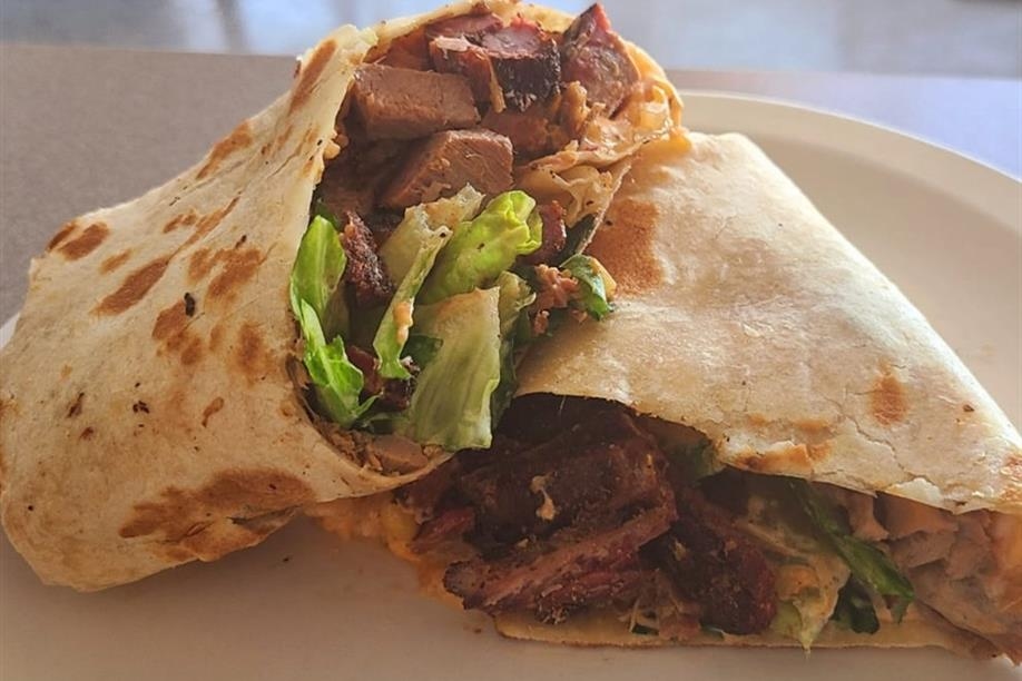 Bud's BBQ - smoked beef burrito