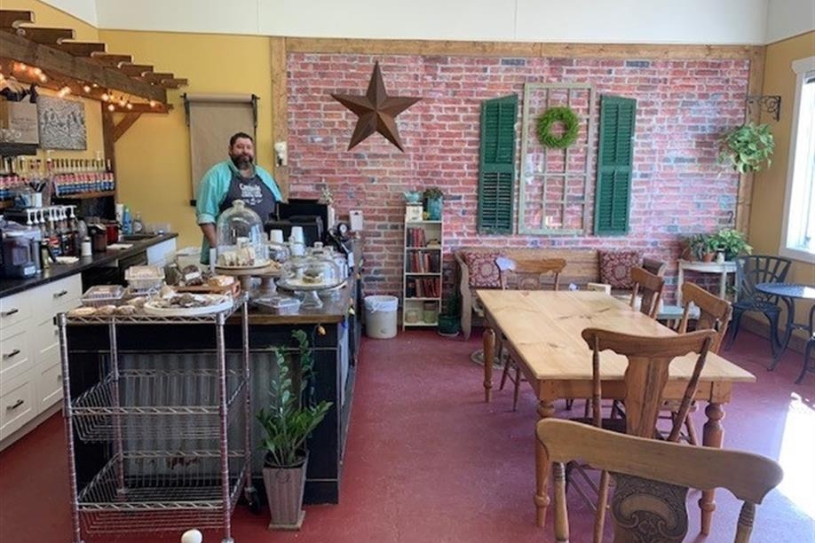 Creekside Courtyard Coffee Shop