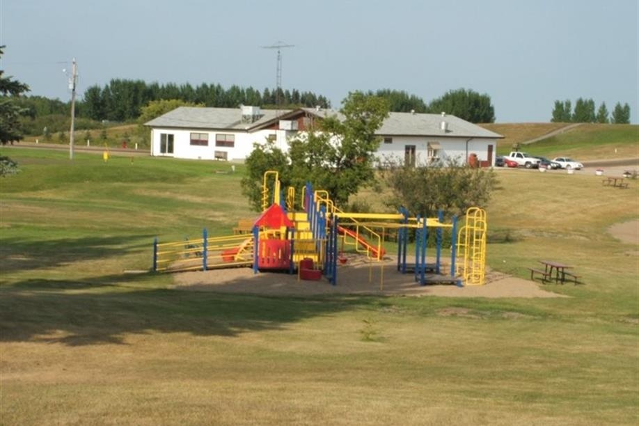 Carlton Trail Regional Park Trails