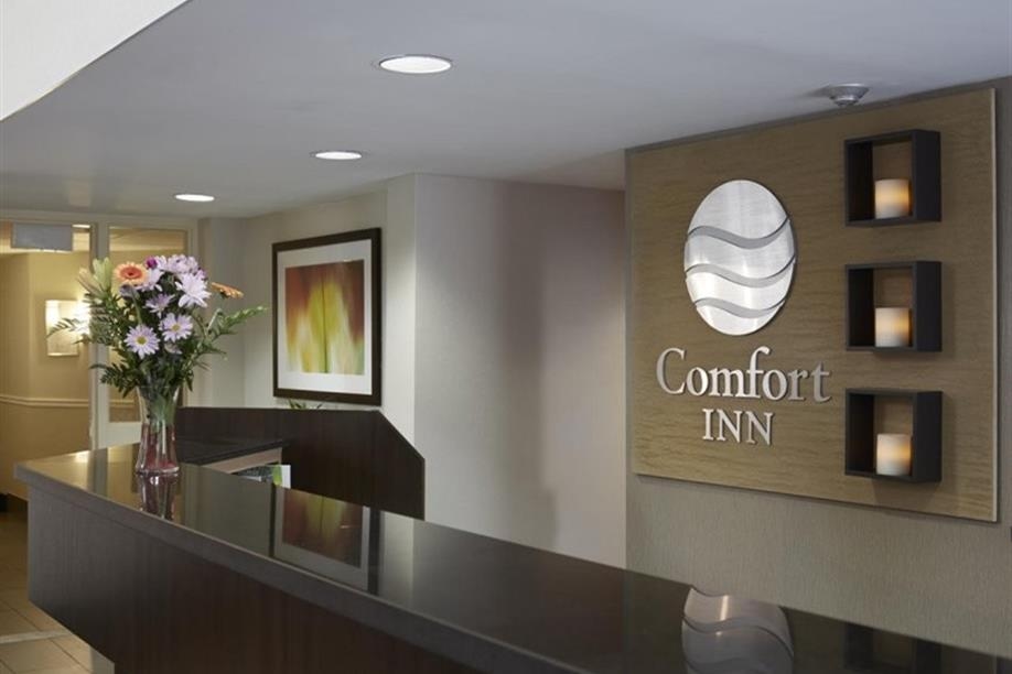 Comfort Inn - Saskatoon - Registration Desk