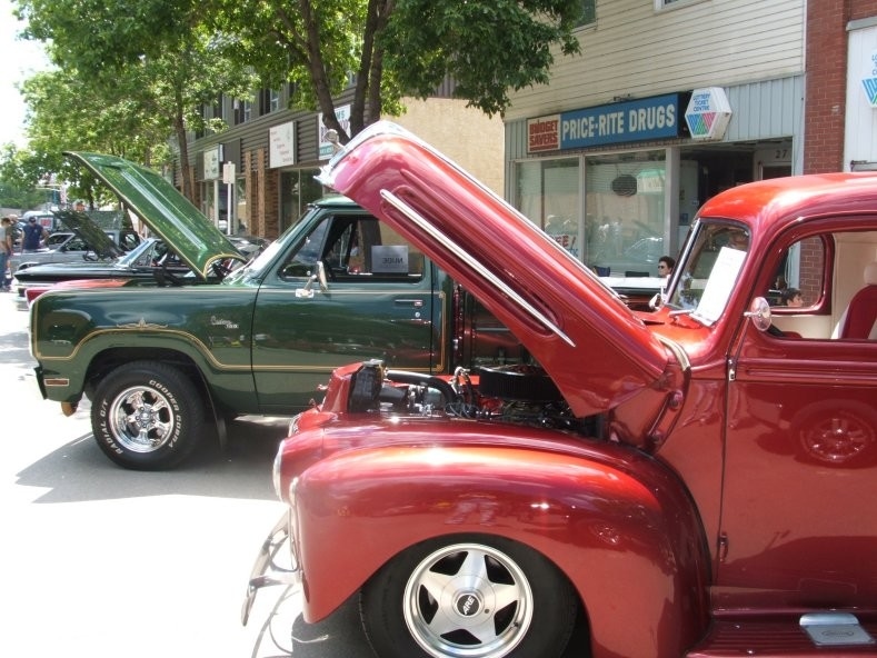 Weyburn - Cruise Night