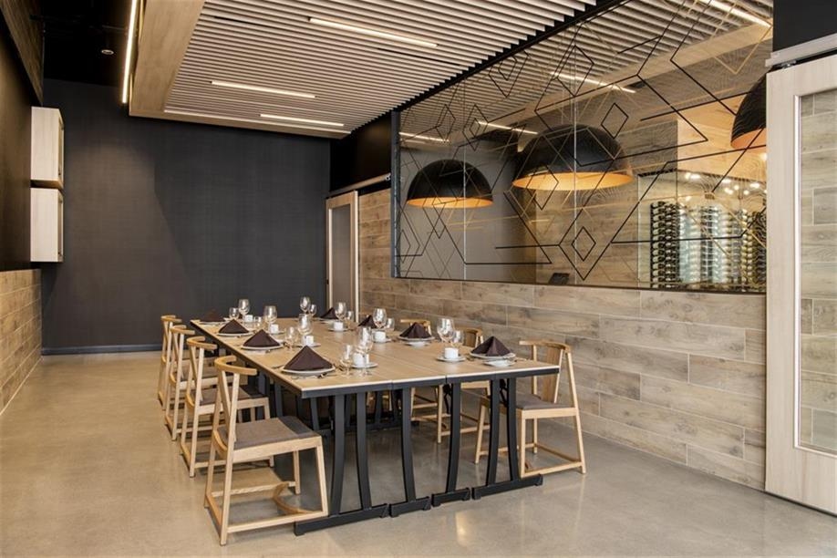 Moose Woods Homefire Grill - Dakota Dunes Resort; Photo: Dakota Dunes Resort