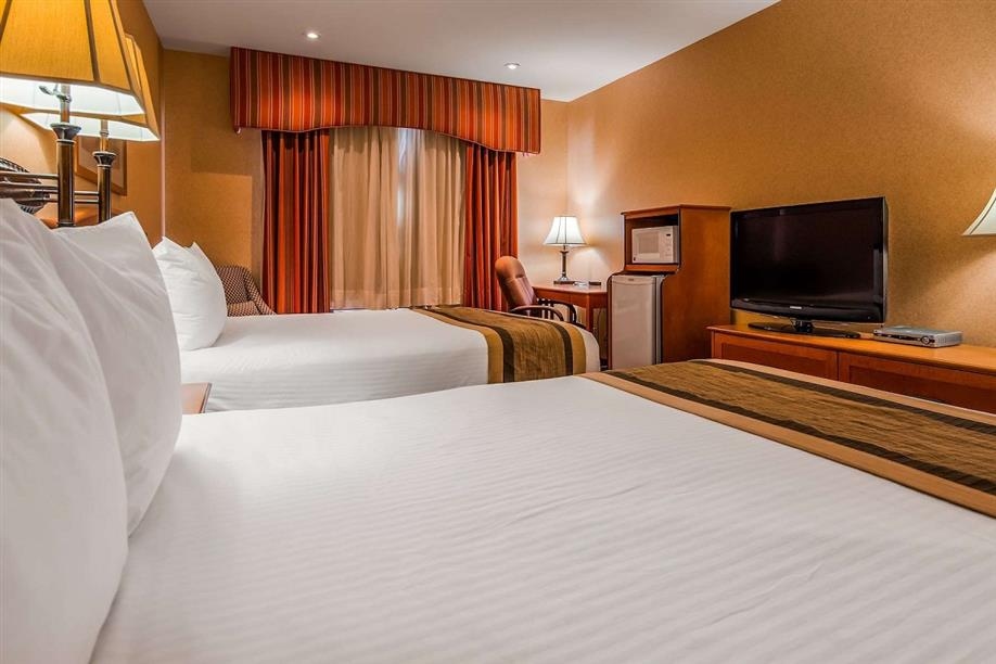 Days Inn By Wyndham Swift Current - Double Queen Room