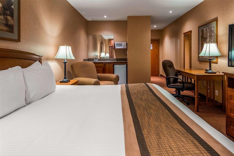 Days Inn By Wyndham Swift Current - Suite