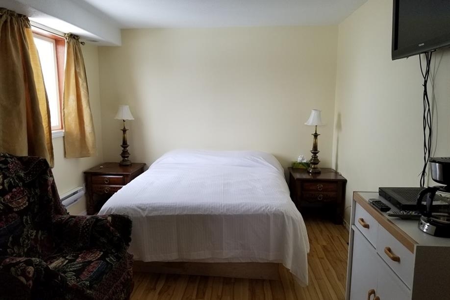 Demaine Hotel - Guest room