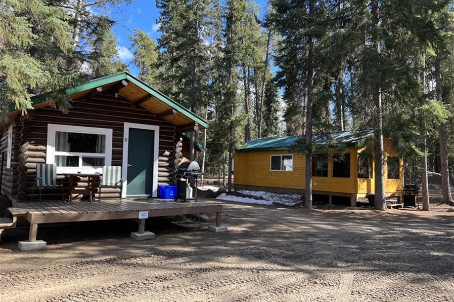 Eagle Bay Resort - Cabins