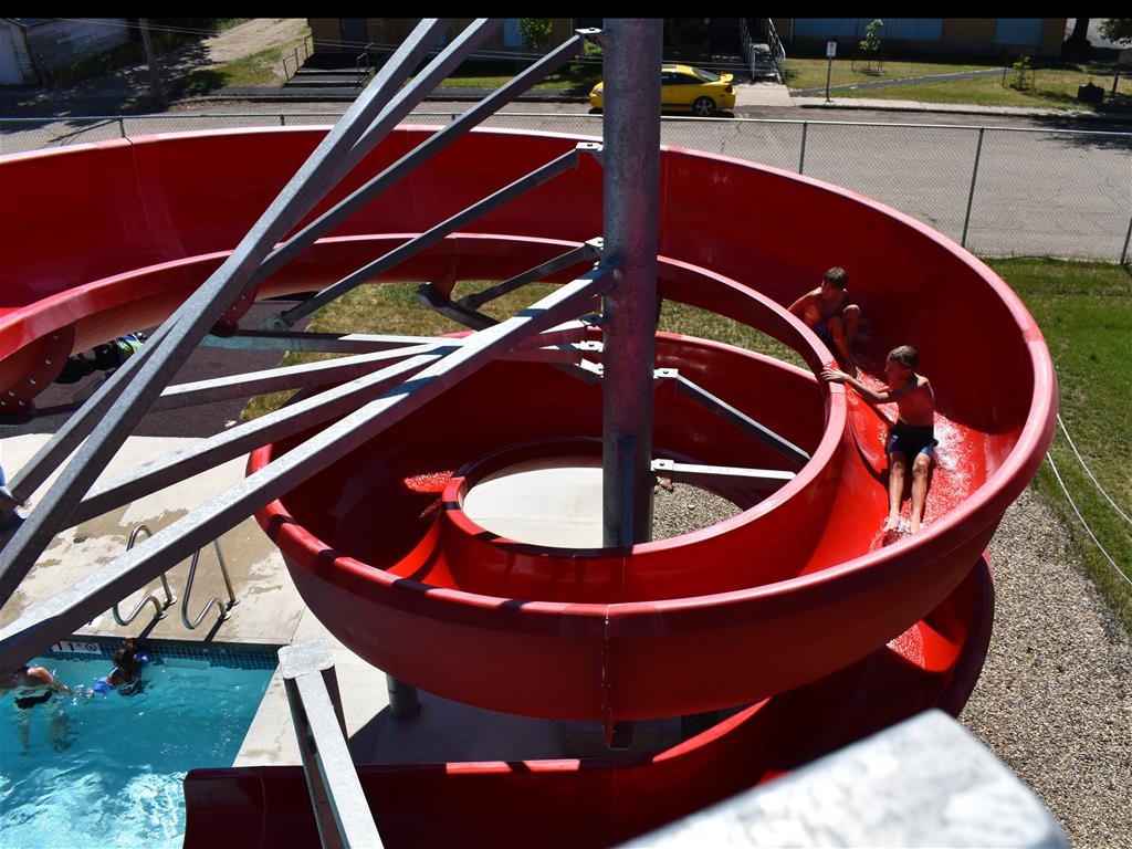 Eastend Swimming Pool & Splash Park