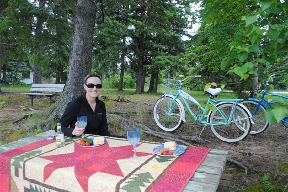 Flora Bora Forest Lodging