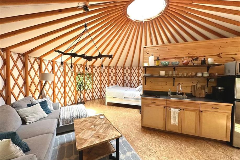 Flora Bora Forest Lodging