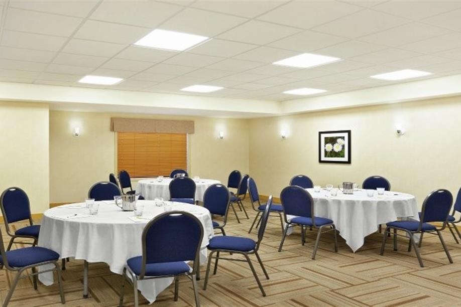Four Points by Sheraton Saskatoon - Conference Room