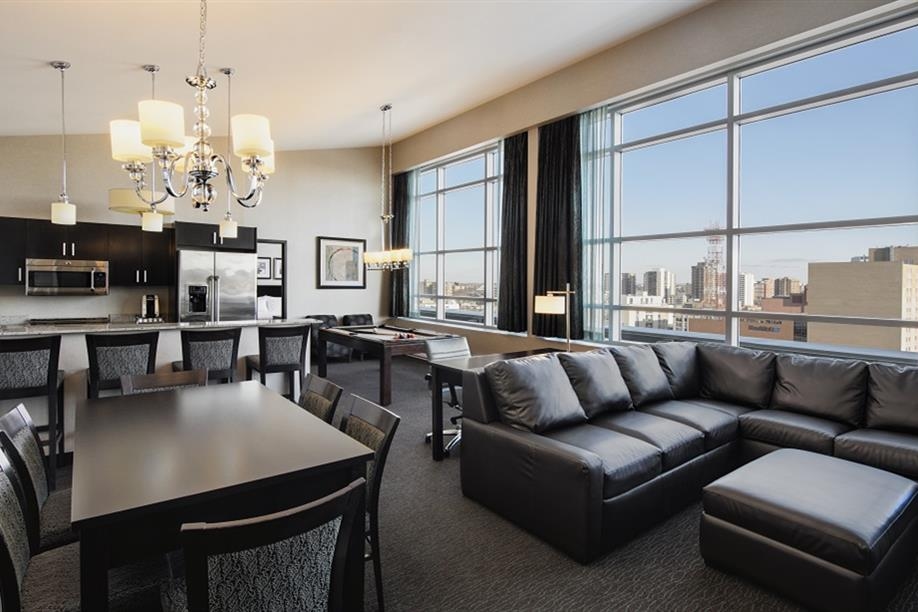 Holiday Inn Saskatoon Downtown - Penthouse Suite