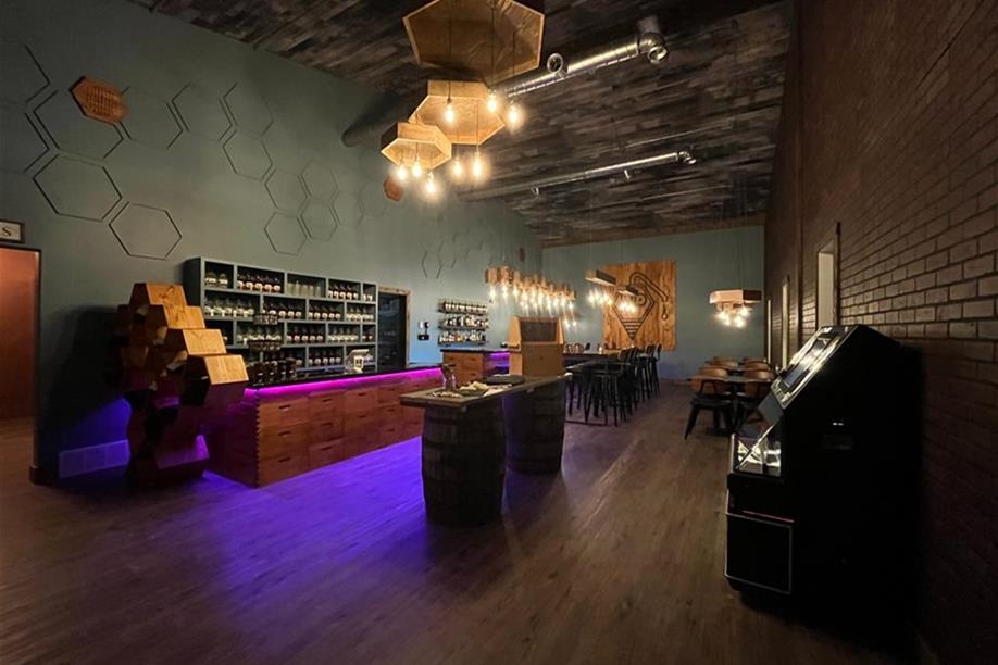 Honey Pot Distillery - Interior