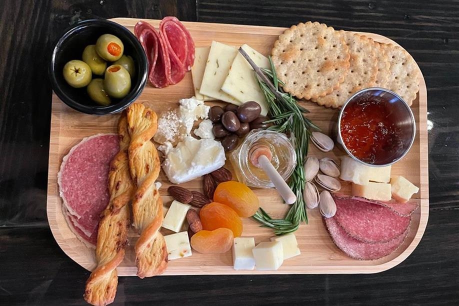 Honey Pot Distillery - Charcurterie Board