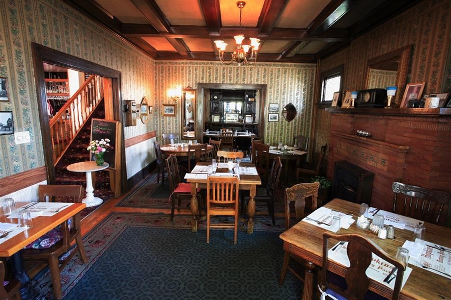 Hopkins Dining Parlour & Curiosity Gift Shoppe