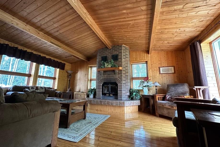 Into the Wild Outfitters - Accommodations