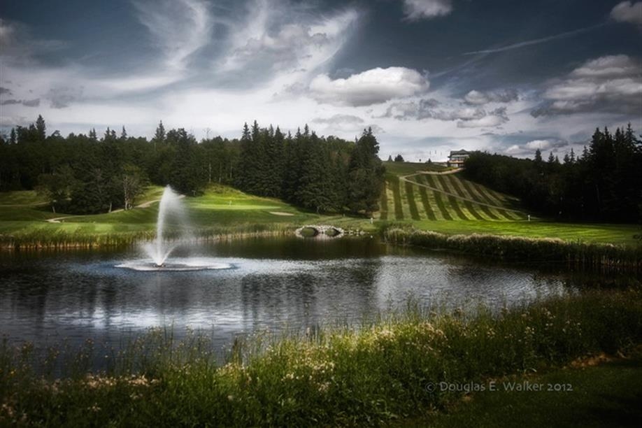 Golf Kenosee Inc - View of the Clubhouse