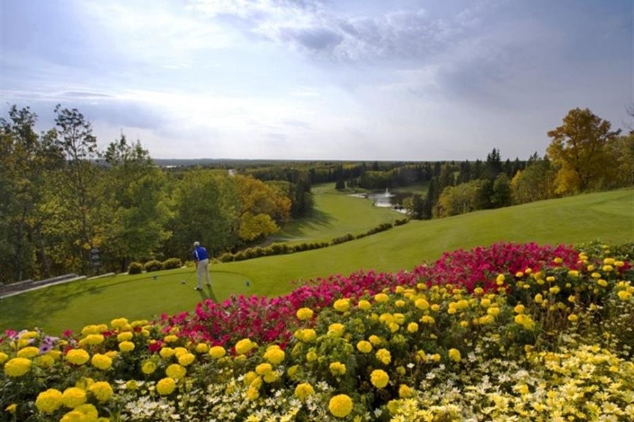 Golf Kenosee Inc -The 18-hole championship course has all new bent grass greens. Pay us a visit at Kenosee, you'll be impressed.