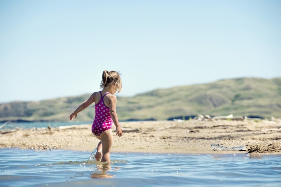 Lake Diefenbaker Tourism
