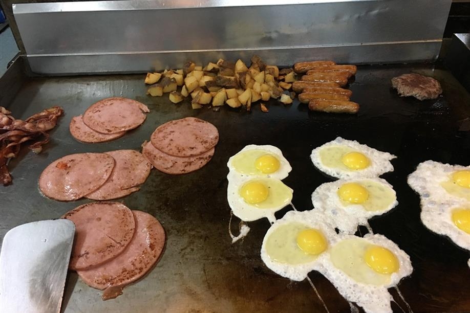 L.T.'s Food & Fuel - Delicious breakfast