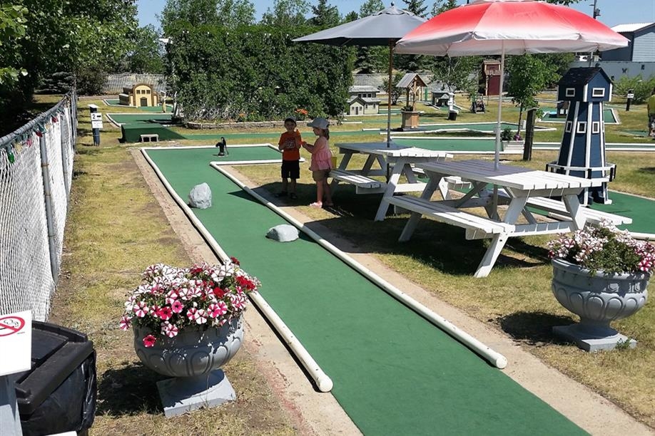 Manitou Mini Golf