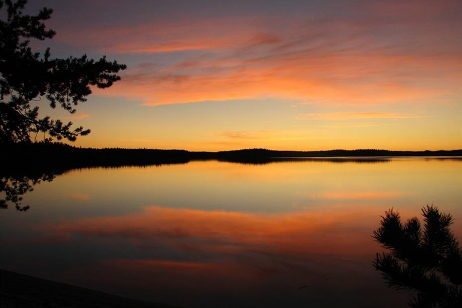 Mawdsley Lake Fishing Lodge