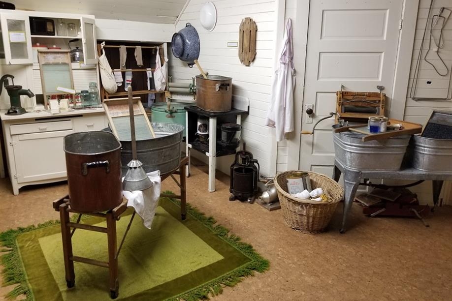 Morse Museum & Cultural Centre - Laundry Room