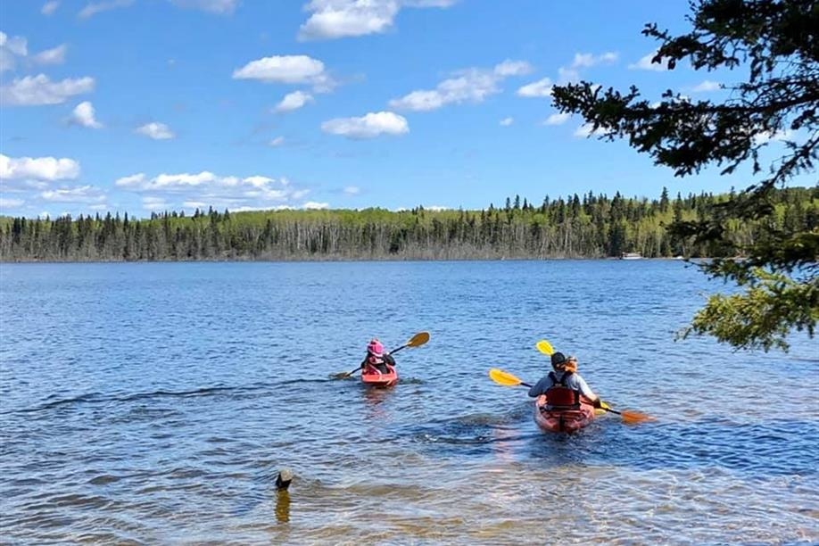 Nesscore Ventures Rent-A-Yurt & Nesslin Lake Campground
