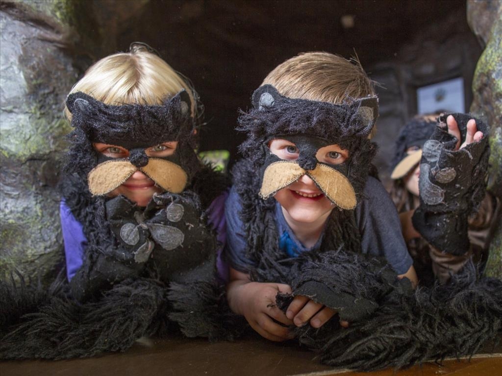 Prince Albert National Park Nature Centre - Interpretive Programs; Photo: Parks Canada