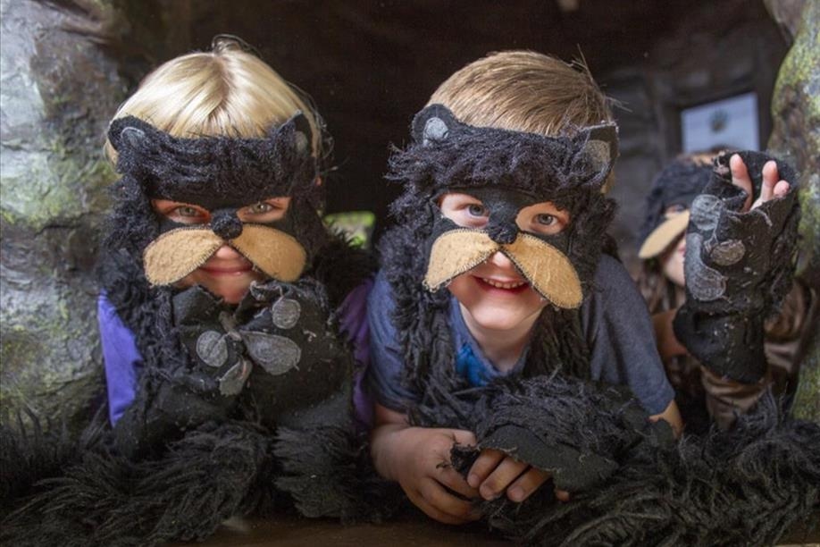 Prince Albert National Park Nature Centre - Interpretive Programs; Photo: Parks Canada