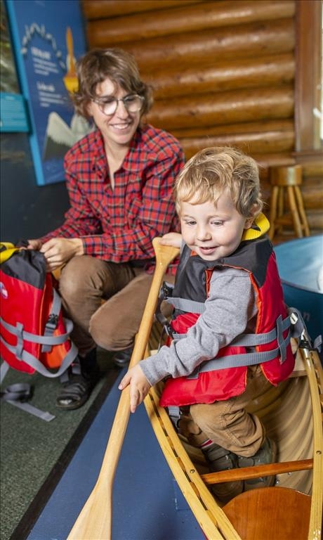 Prince Albert National Park Nature Centre - Interpretive Programs; Photo: Parks Canada