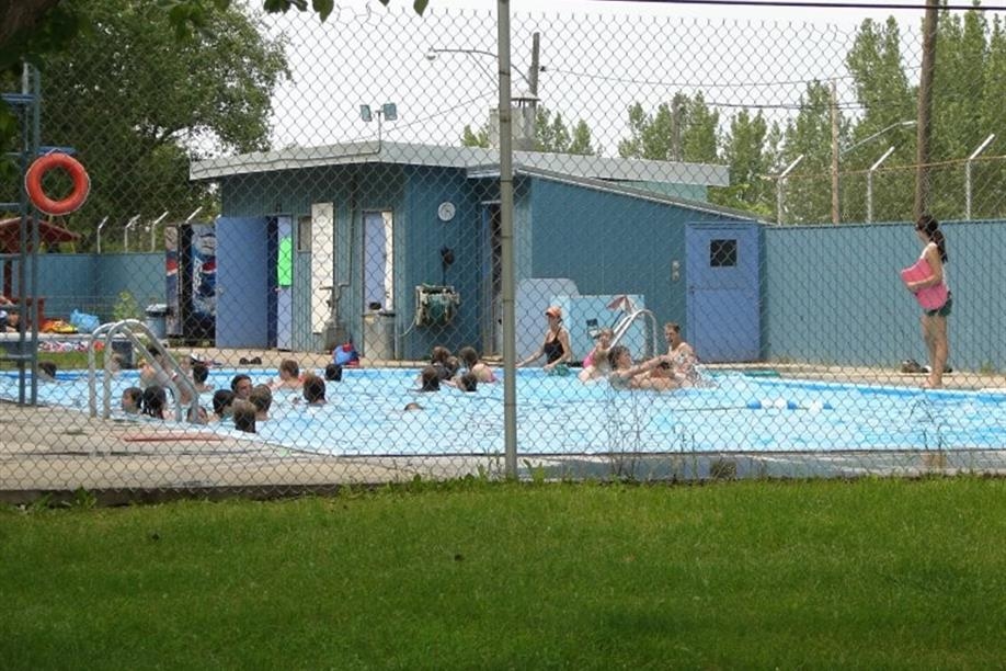 Notukeu Regional Park - Pool
