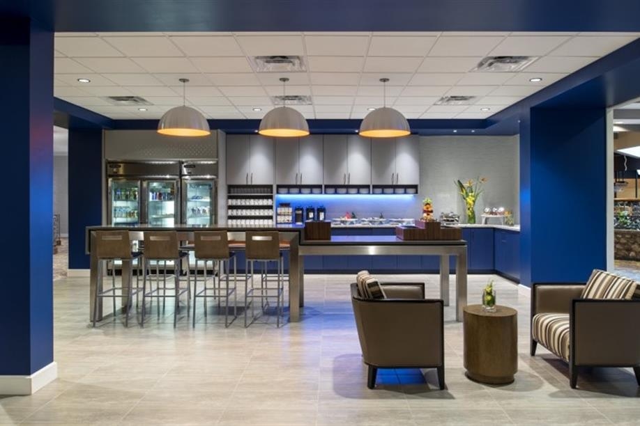 Saskatoon Inn Hotel & Conference Centre - Breakfast Area