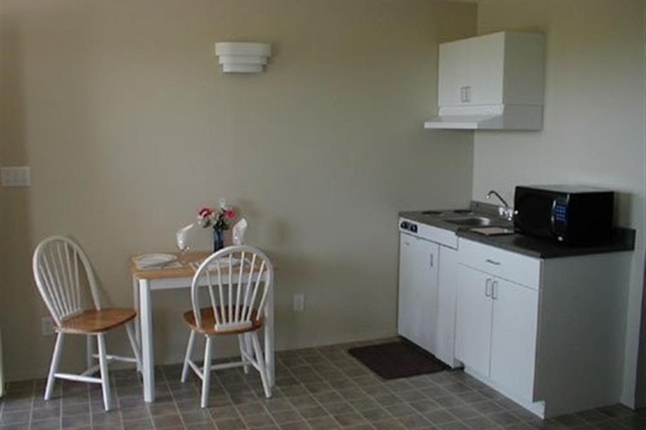 Elbow Sunset Suites & RV Park