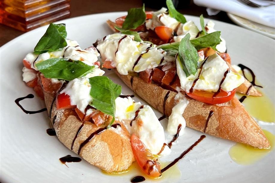 Taverna Italian Kitchen + Bar