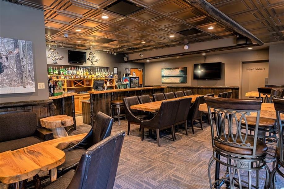 The Resort at Cypress Hills - Pines Lounge