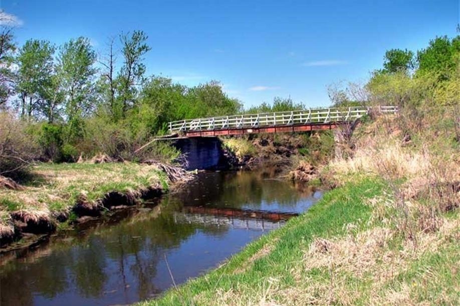 Tisdale - Doghide River Trail - Image: Ken Styan